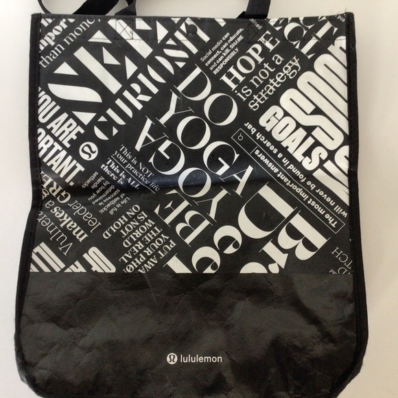 LULULEMON LARGE MANIFESTO REUSABLE TOTE BAG - Picture 12 of 16
